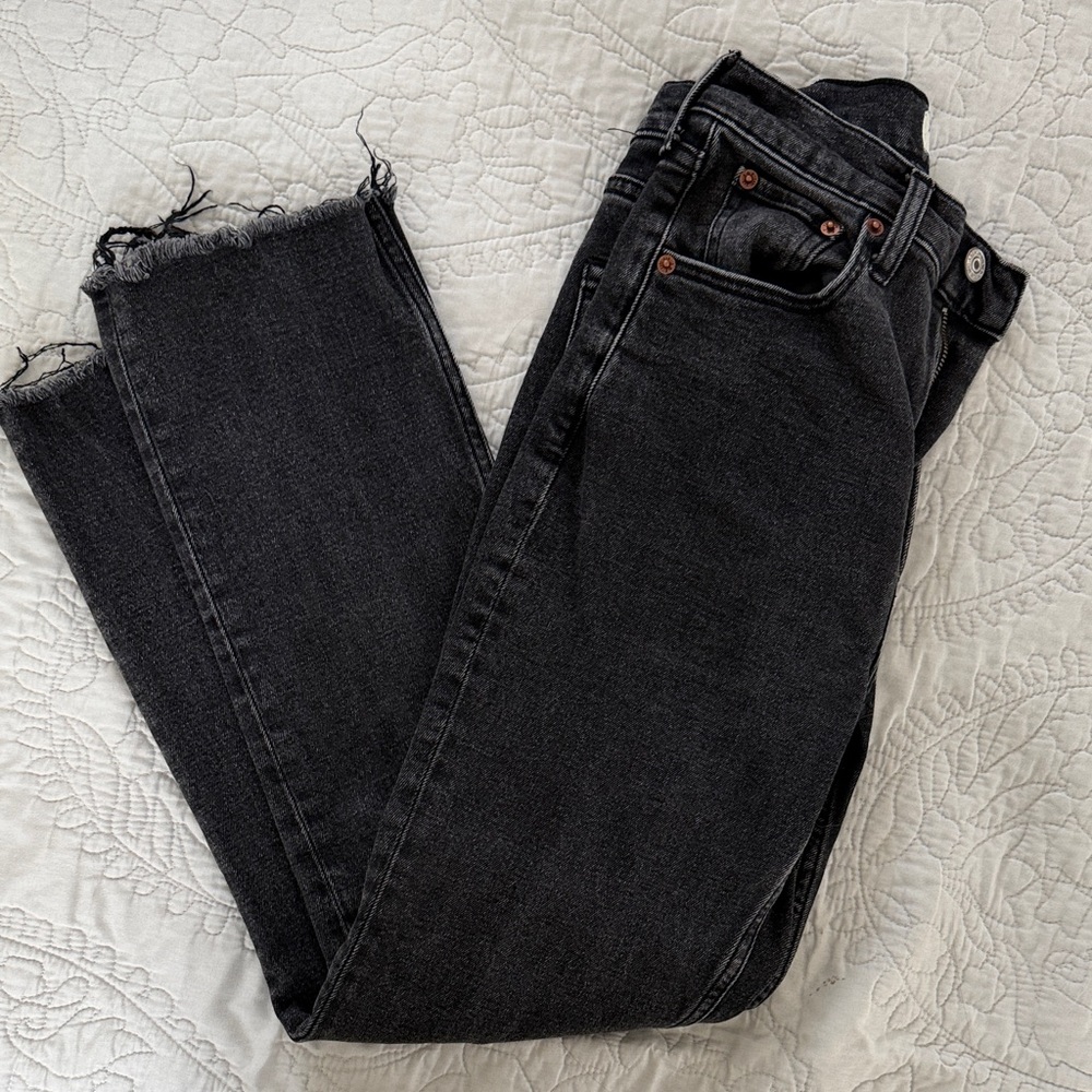 A&F Abercrombie & Fitch Washed Black Ultra High Rise Ankle Straight size 24